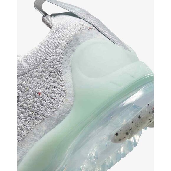 Nike Air Vapormax Flyknit 2021 GS Platinum Mint DB1550 008 - SIZE 5.5Y / 7 WOMEN main image 6